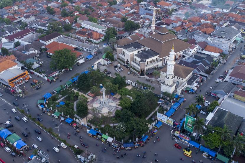 travel jakarta solo